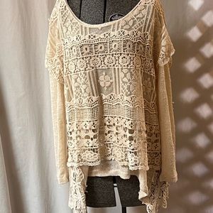 2 Women’s large lace tops tunic Promesa and Janet Paris